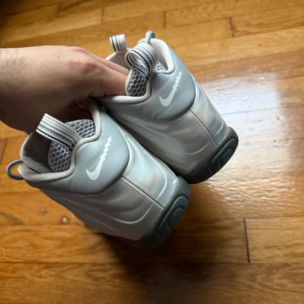 Nike Air Foamposite One Light Smoke Grey (GS) - Picture 5 of 8